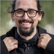 Profesor de música, matemáticas, tecnología, historia